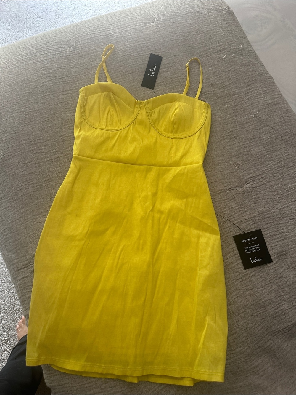 Lulu's Bright Yellow Bustier Mini Dress hoco homecoming Size XS butter yellow